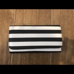 Kut from the Kloth wallet